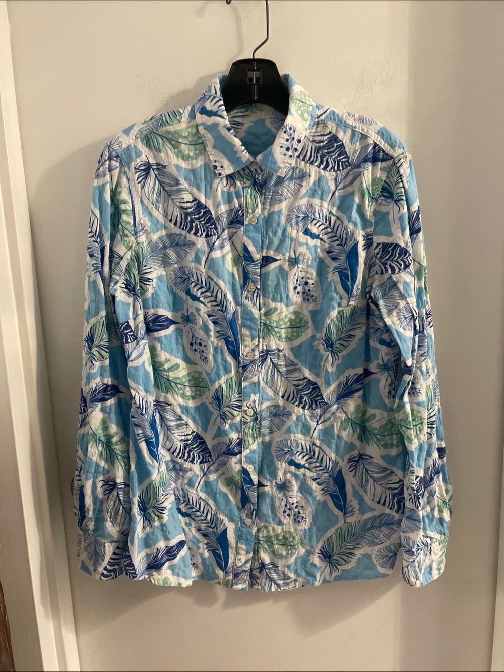 J McLaughlin Small Blue Green White cotton blend Tropical Leaf Fern button shirt